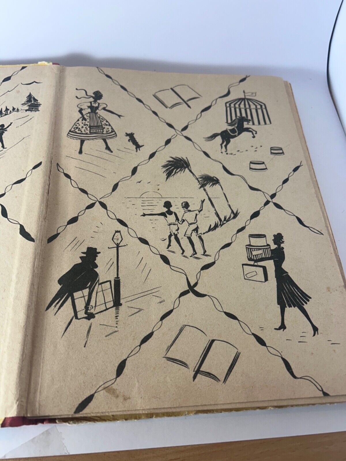 GARLAND STORY BOOK FOR GIRLS Bumper Book Series 18  HC Beaver Books c 1956