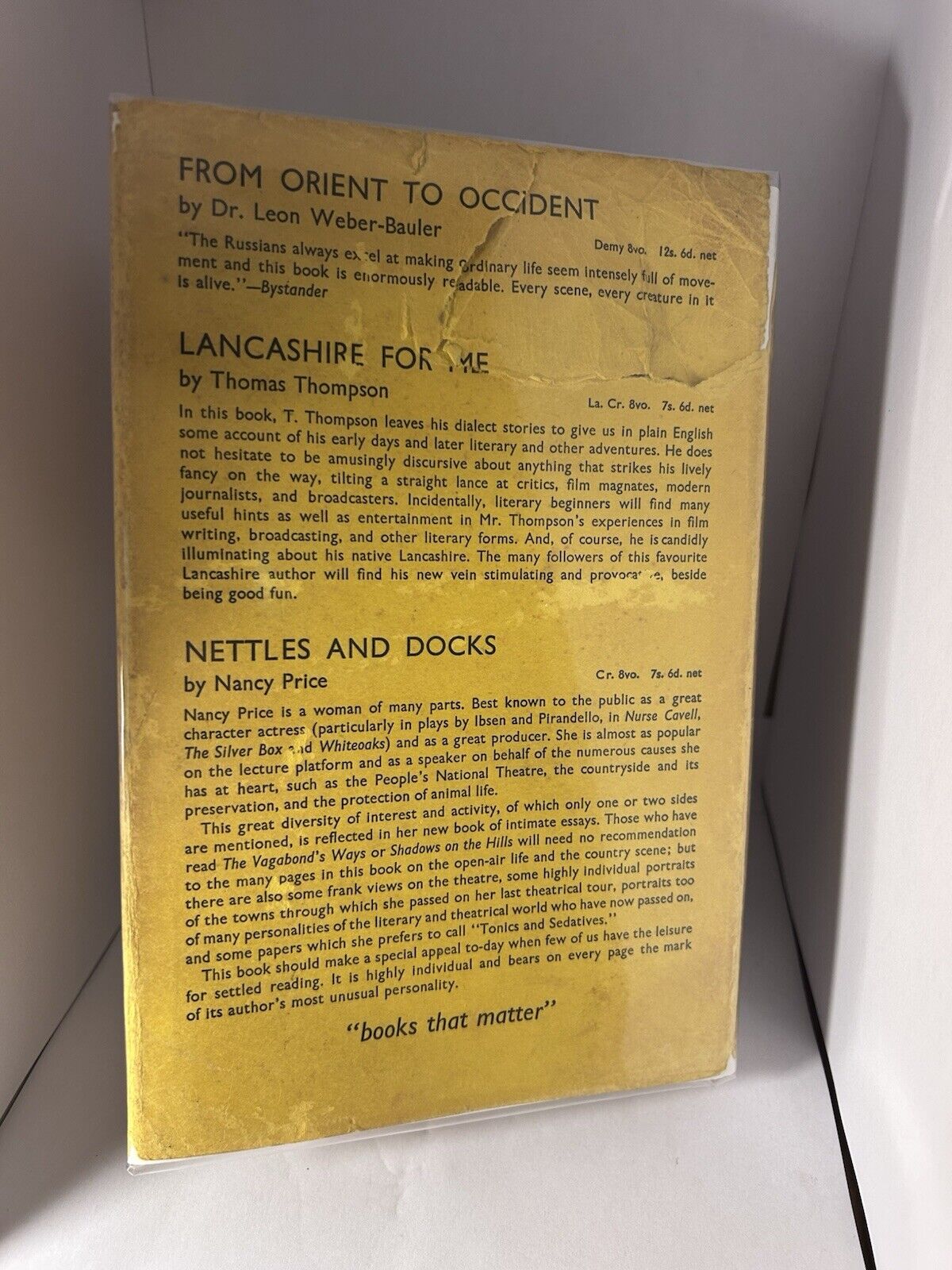 Nakashian, A  (Dr.) .. A Man Who Found a Country 1st UK Edition 1941