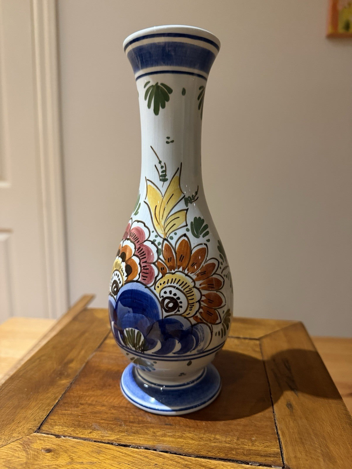 Vintage De Delftse Pauw Hand Painted Delft Holland Floral Vase 23cm