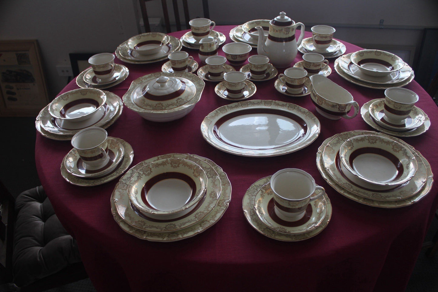 Midwinter Porcelain Burgundy & Gilt Dinner Tea Set for  6 England Vintage