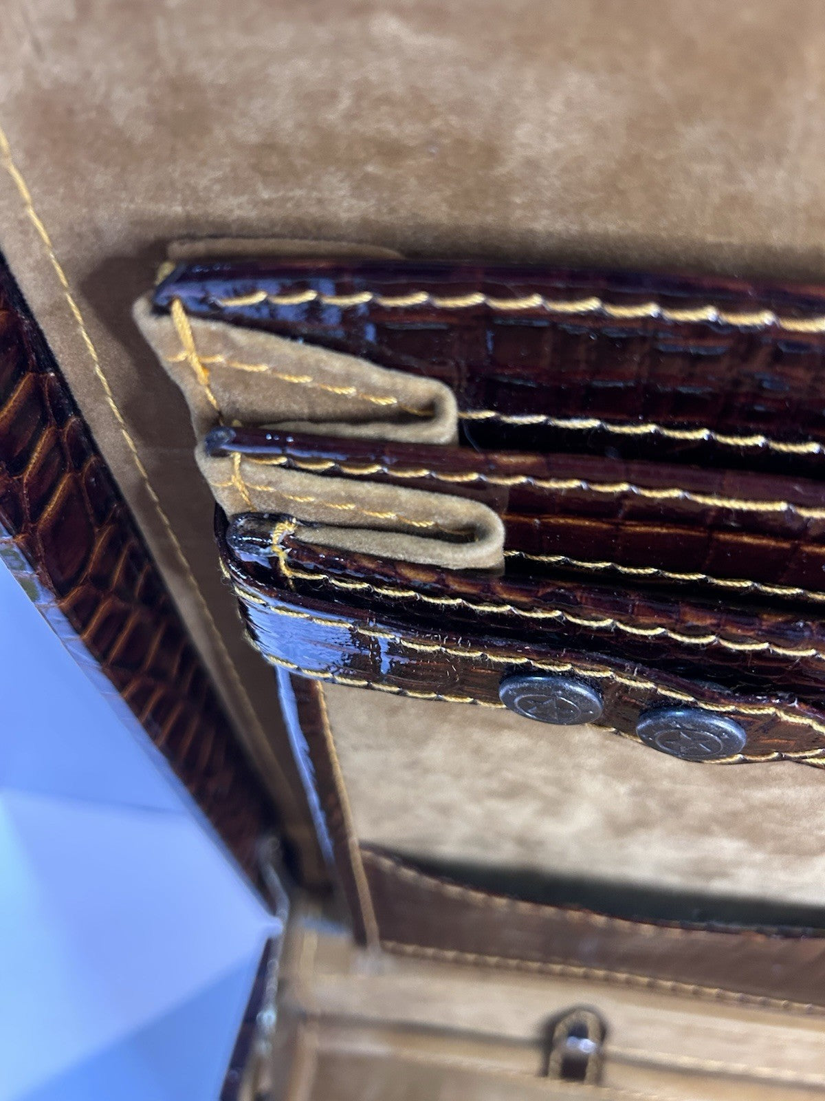 Vintage Faux Croc Leather Briefcase with Combo Lock – Retro Executive Case