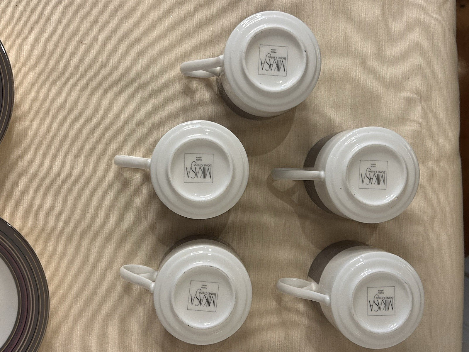 Mikasa Bone China M6056 Japan – Set of 5 Cups & Saucers – Modern Stripe Design