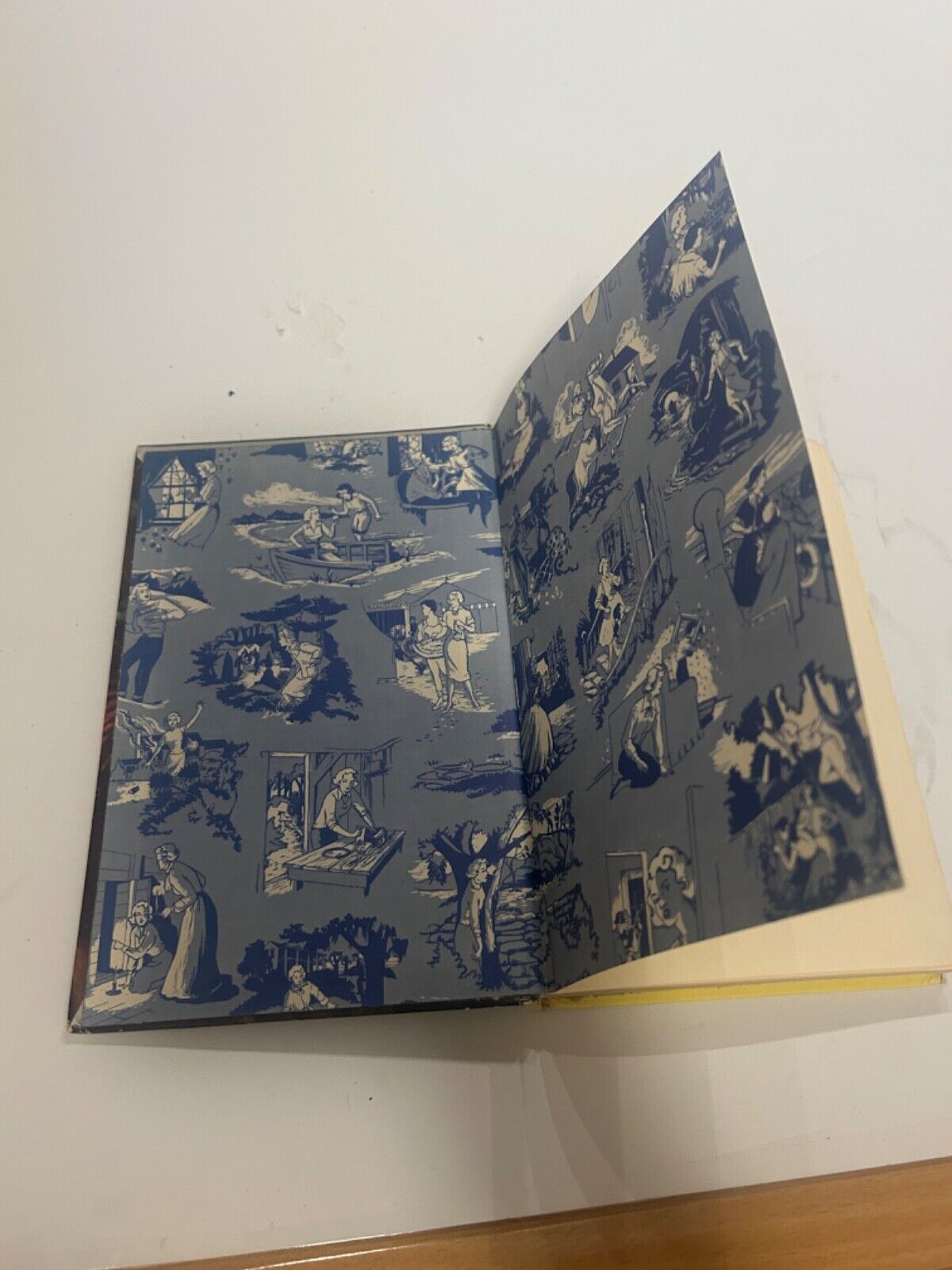 Nancy Drew #24 The Clue in the Old Album yellow matte 1947 BLUE End papers