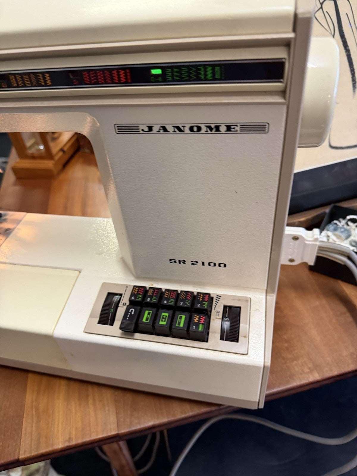 Janome SR2100 Vintage Sewing Machine Working Multi Stitch Heavy Duty Japan