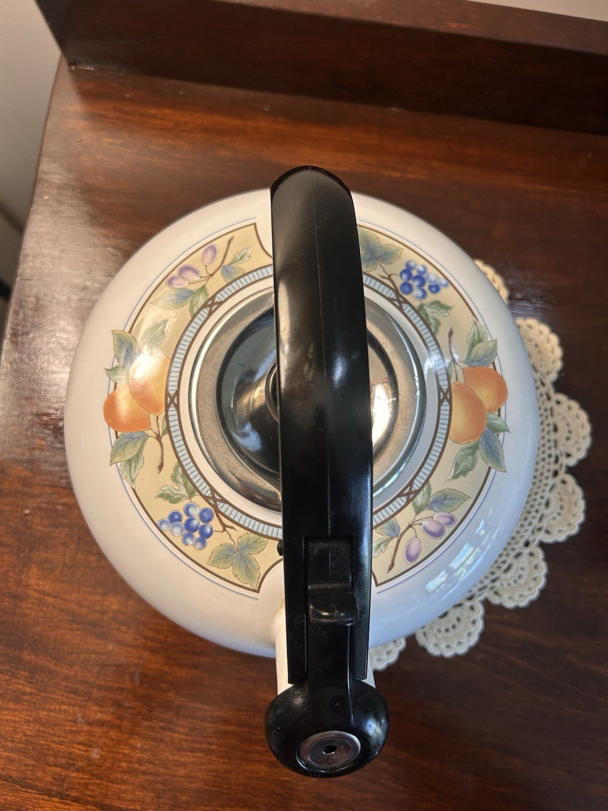 Vintage MIKASA Garden Harvest 2.5qt Whistling Tea Kettle Pot Stovetop Enamelware