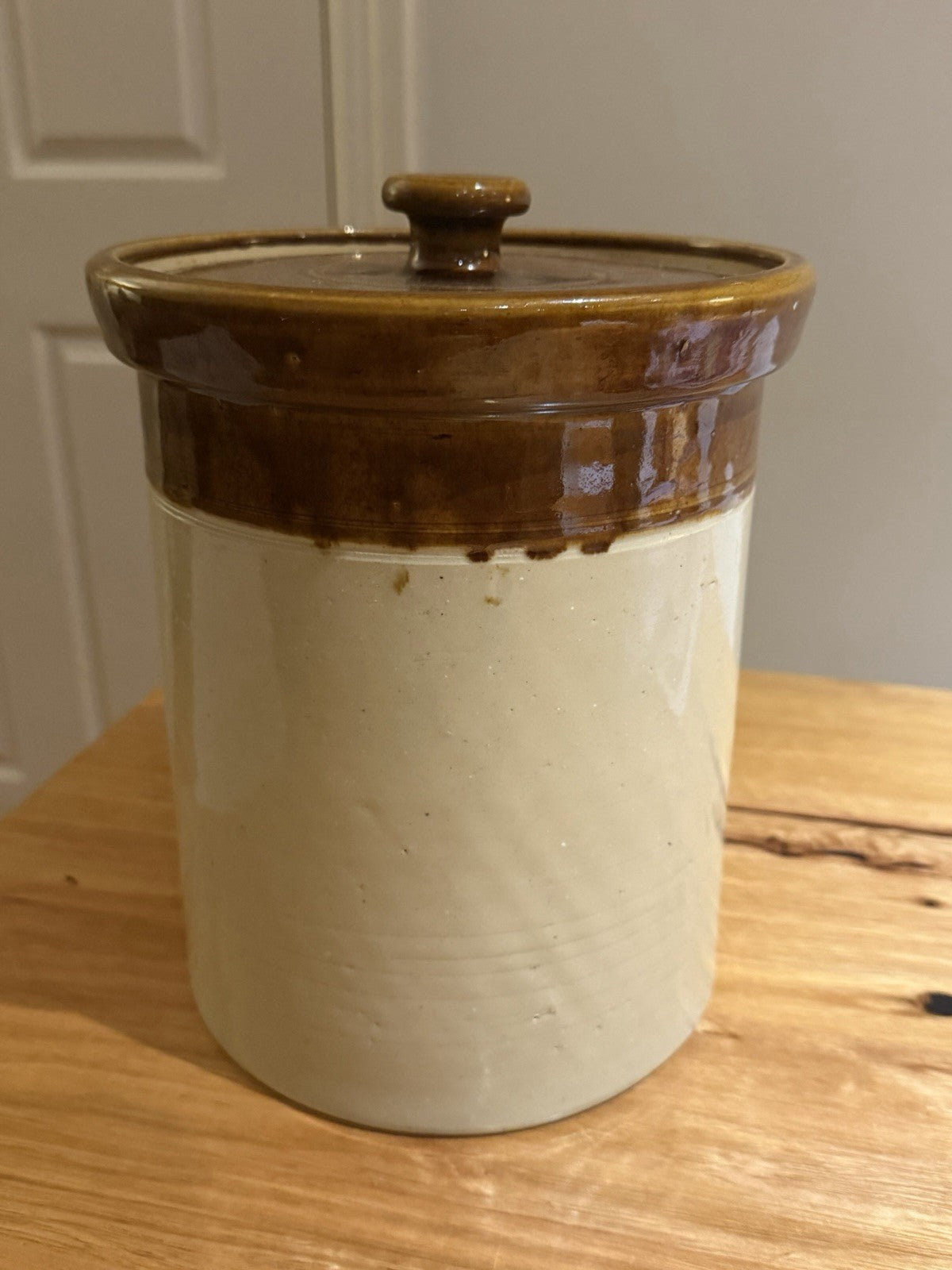 Vintage Stoneware Storage Crock No 8 Lidded Jar Brown Glaze Australian Pottery