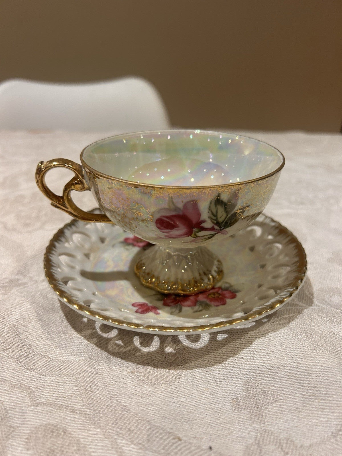 Vintage Fine China Japan Lustreware Pedestal Teacup & Saucer Pink Roses