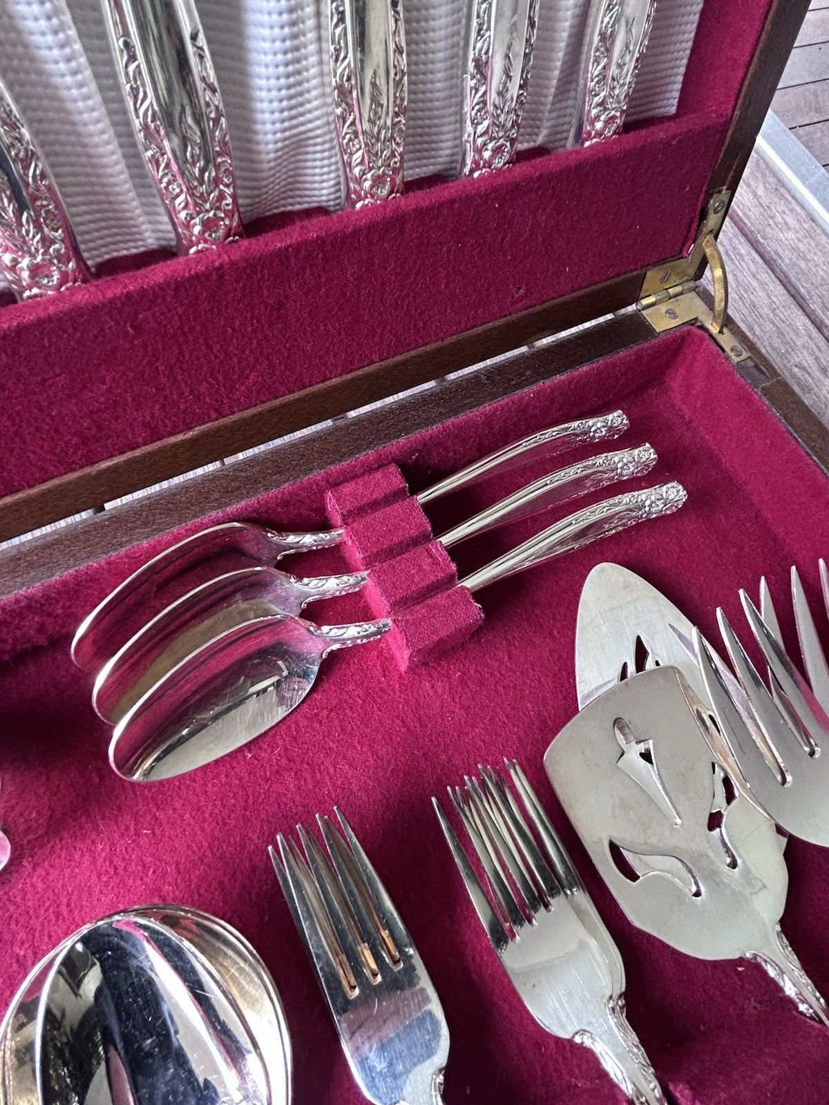 Grosvenor Laureate Silver Plated Cutlery Set for 6 + Serving Pieces 1960s Vintag