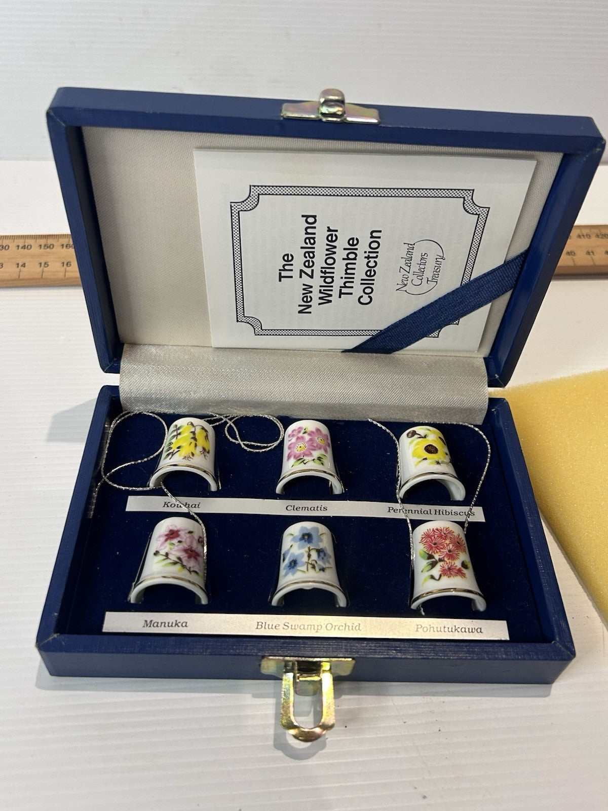 New Zealand Wildflower Thimble Collection Set of 6 w/ Case – NZ Collector