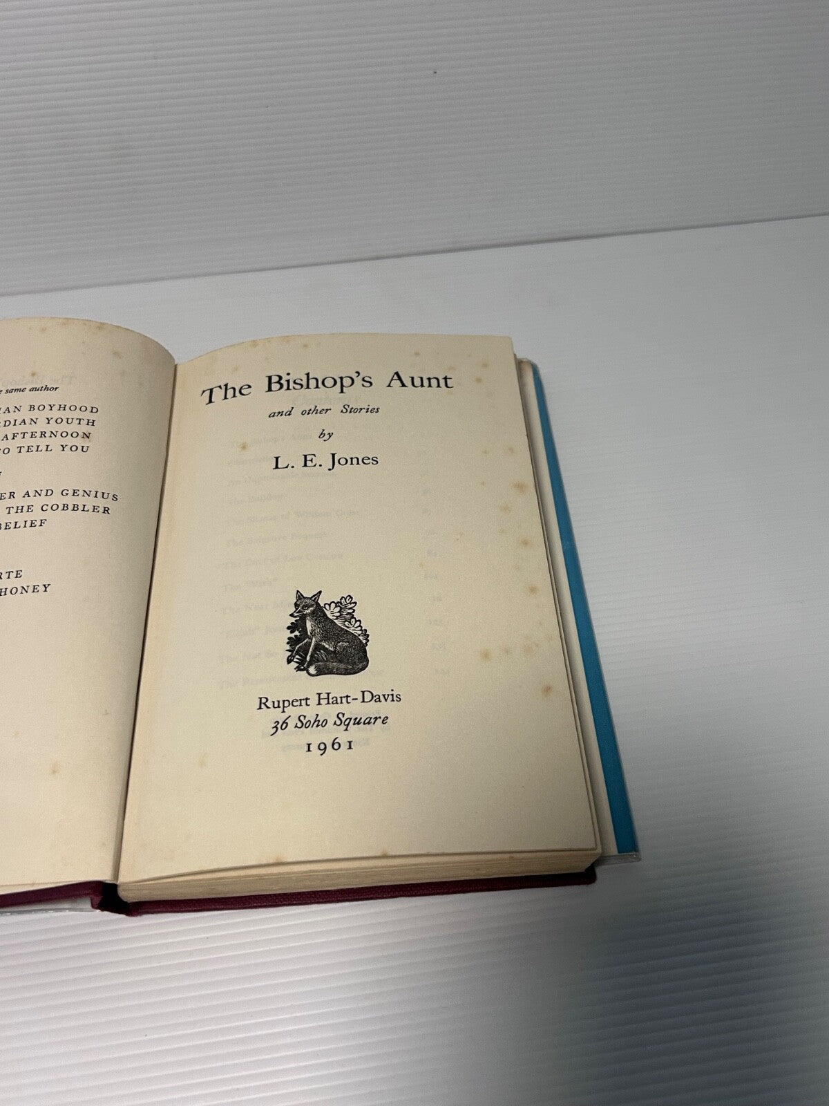 The Bishops Aunt, L.E Jones, Rupert Hart Davis, 1961, Hardcover