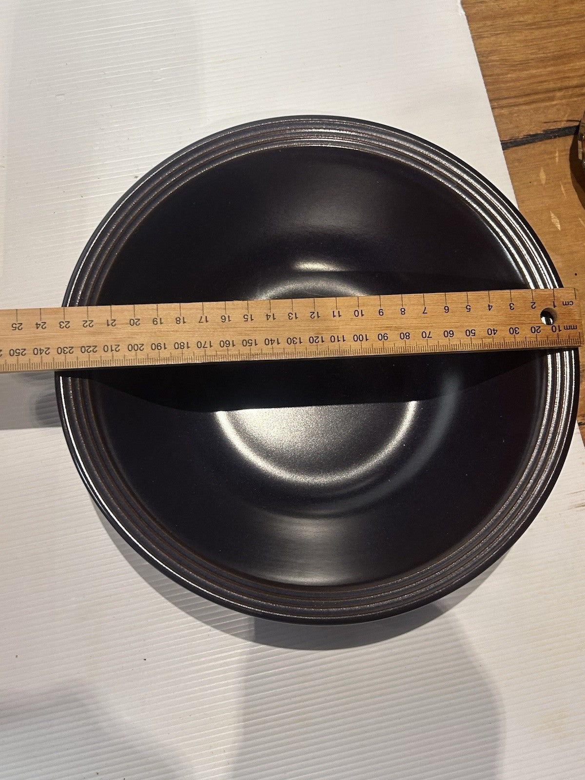 SuzukaStone Japan Oven-to-Table Bowl & Salad Servers NOS Gift Boxed 1970s
