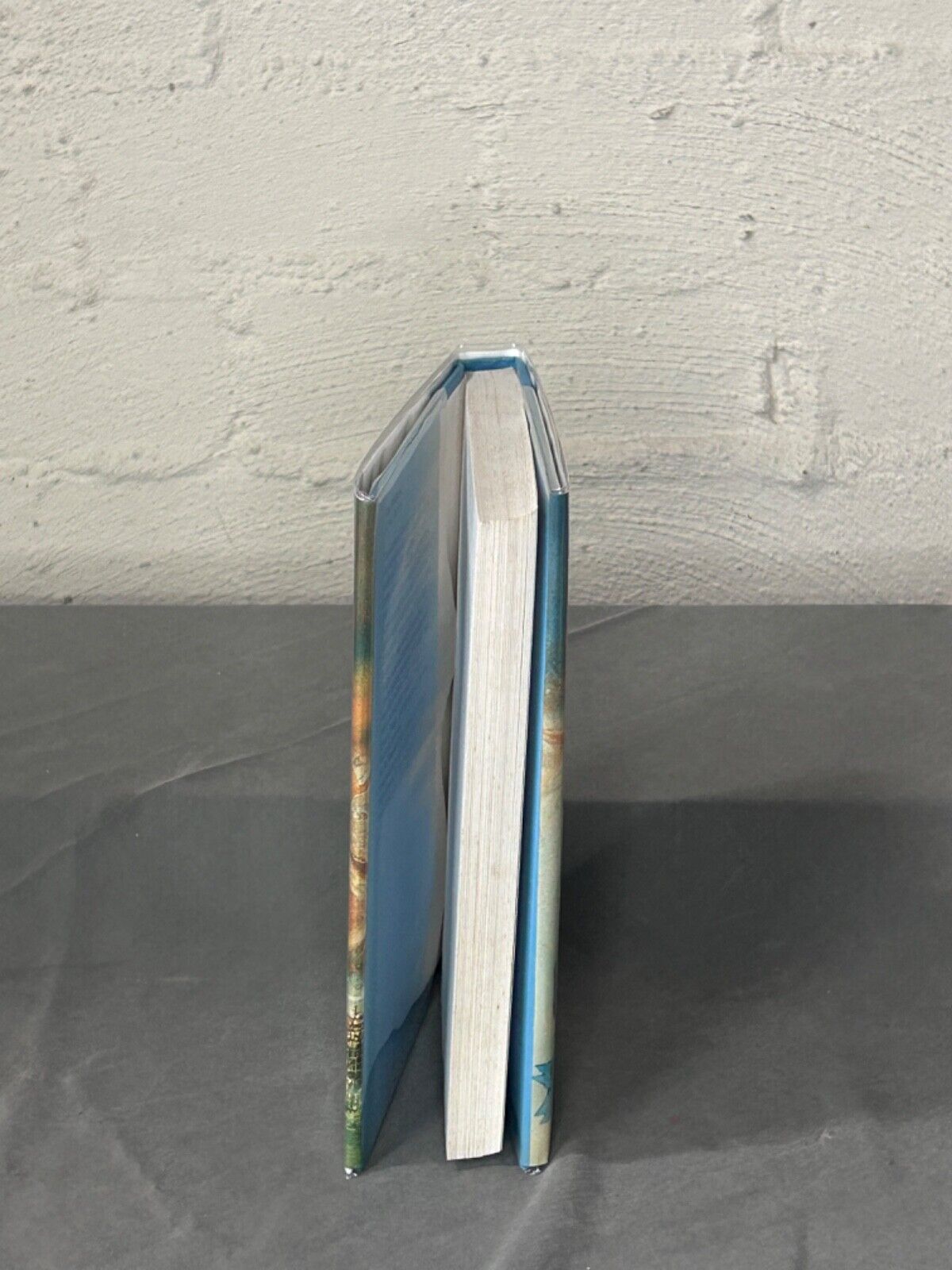 The Delikon H.M. Hoover First UK Edition 1978 hard cover dust jacket Sci Fi
