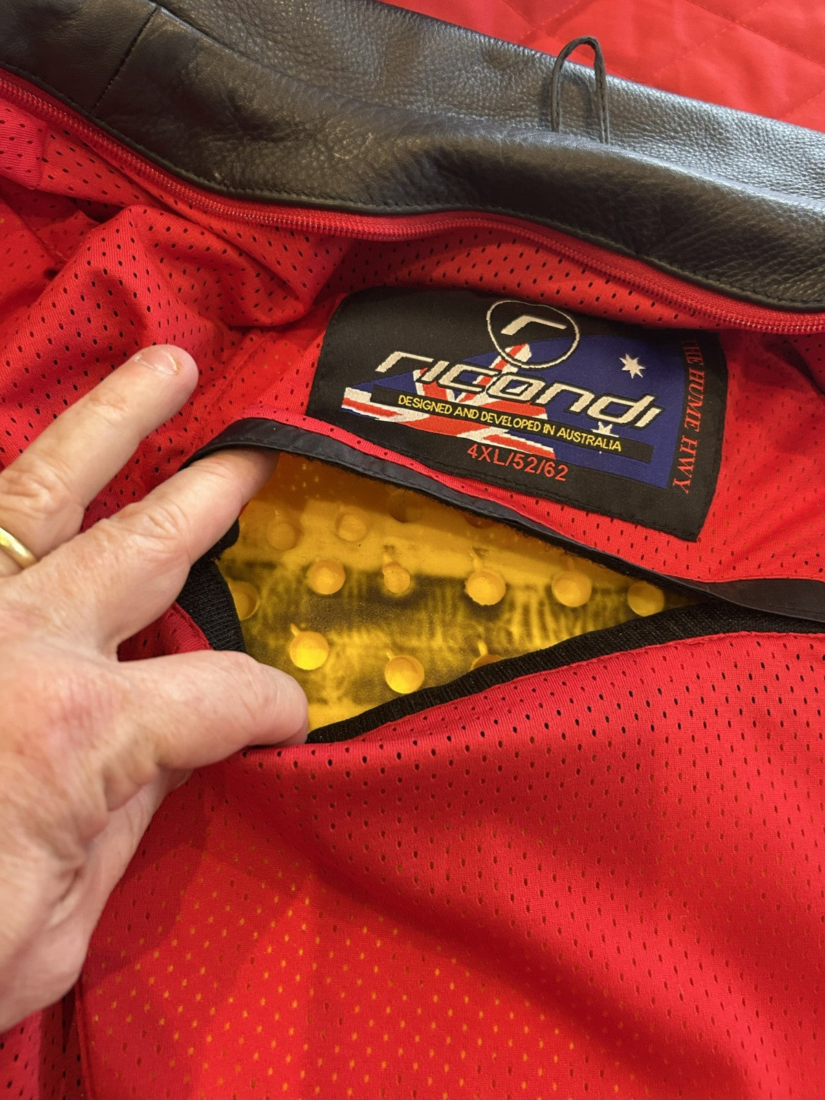 Ricondi Motorcycle Leather Jacket 4XL (52/62). Removable Liner & Armour. Black