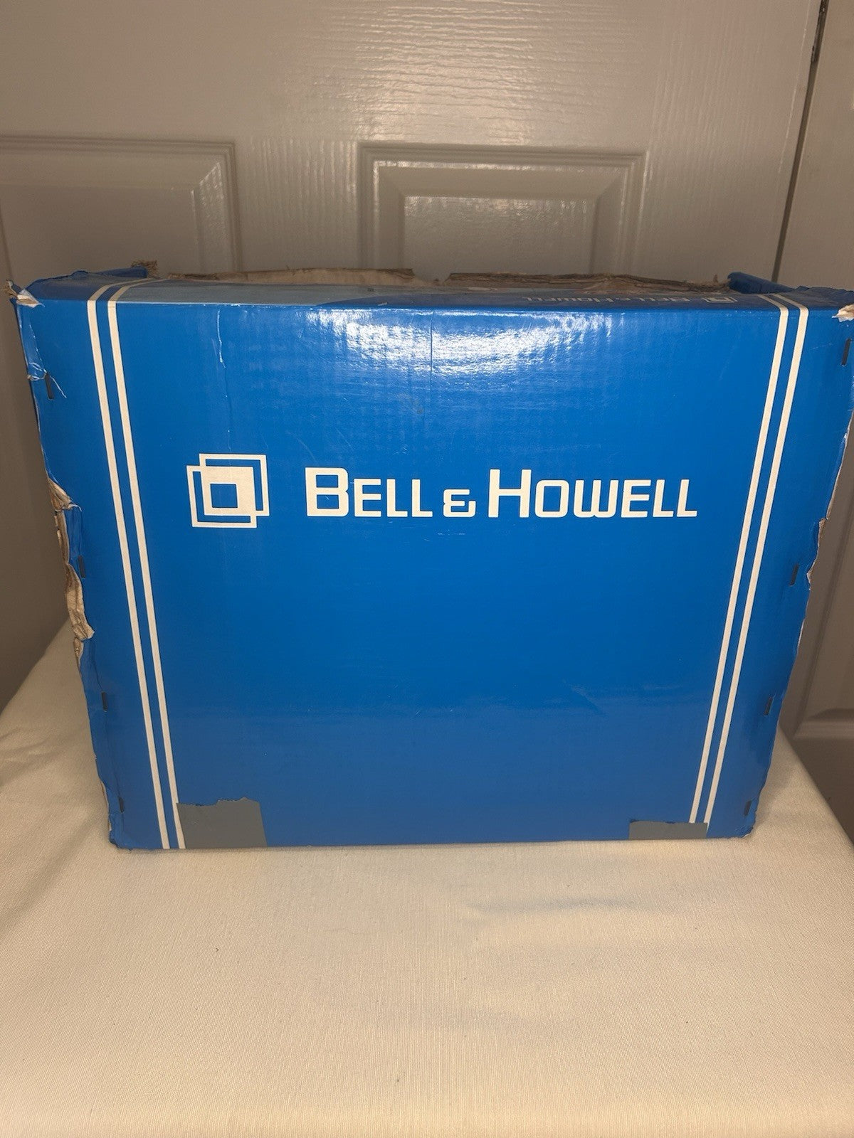 Bell & Howell Filmosonic XL Super 8 Camera – Complete Working Kit (Model 1237)