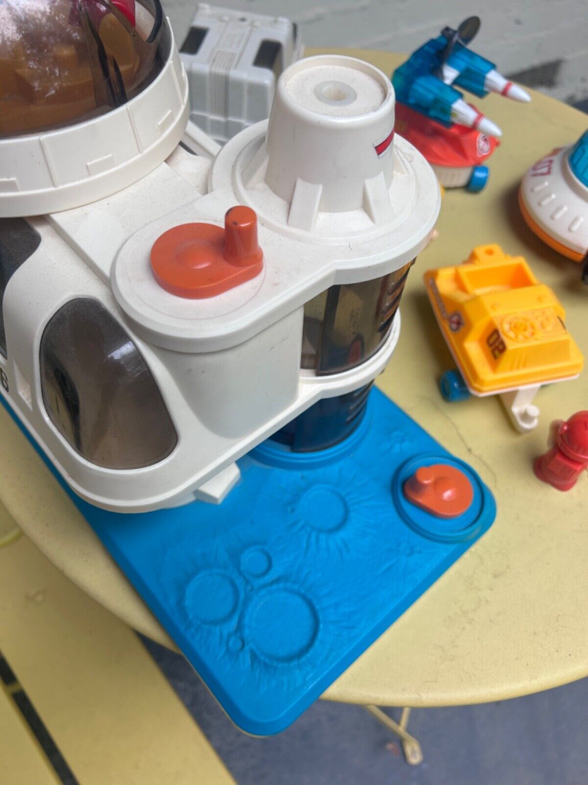 Vintage 1984 Playworld Lil Playmates Space Station Play Set Hong Kong Aliens 