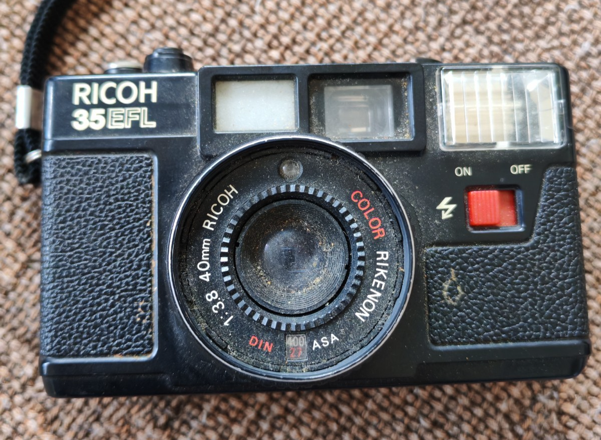 Vintage Ricoh 35EFL 35mm Film Camera – Built-in Flash – Japan (No Case)