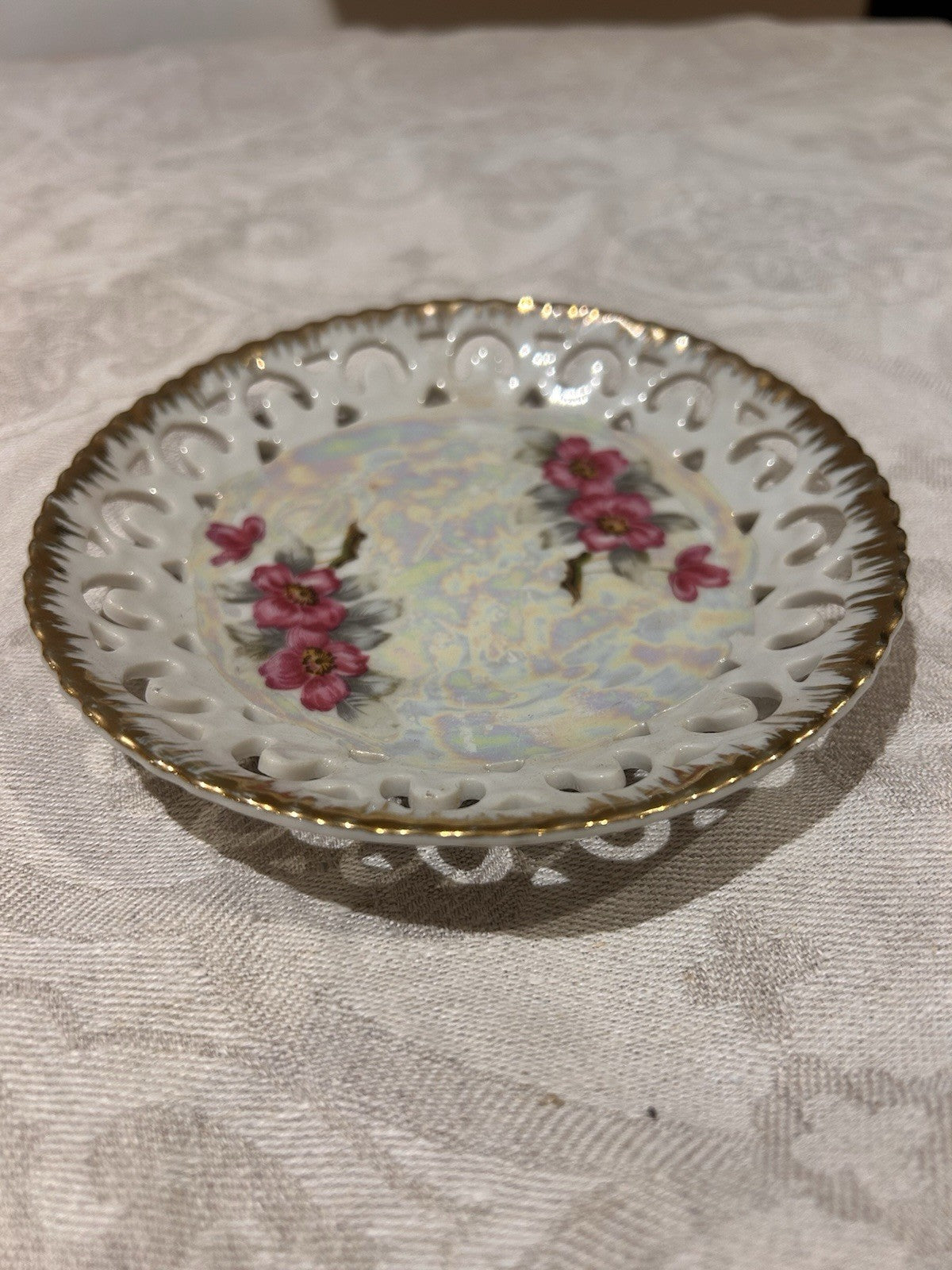 Vintage Fine China Japan Lustreware Pedestal Teacup & Saucer Pink Roses