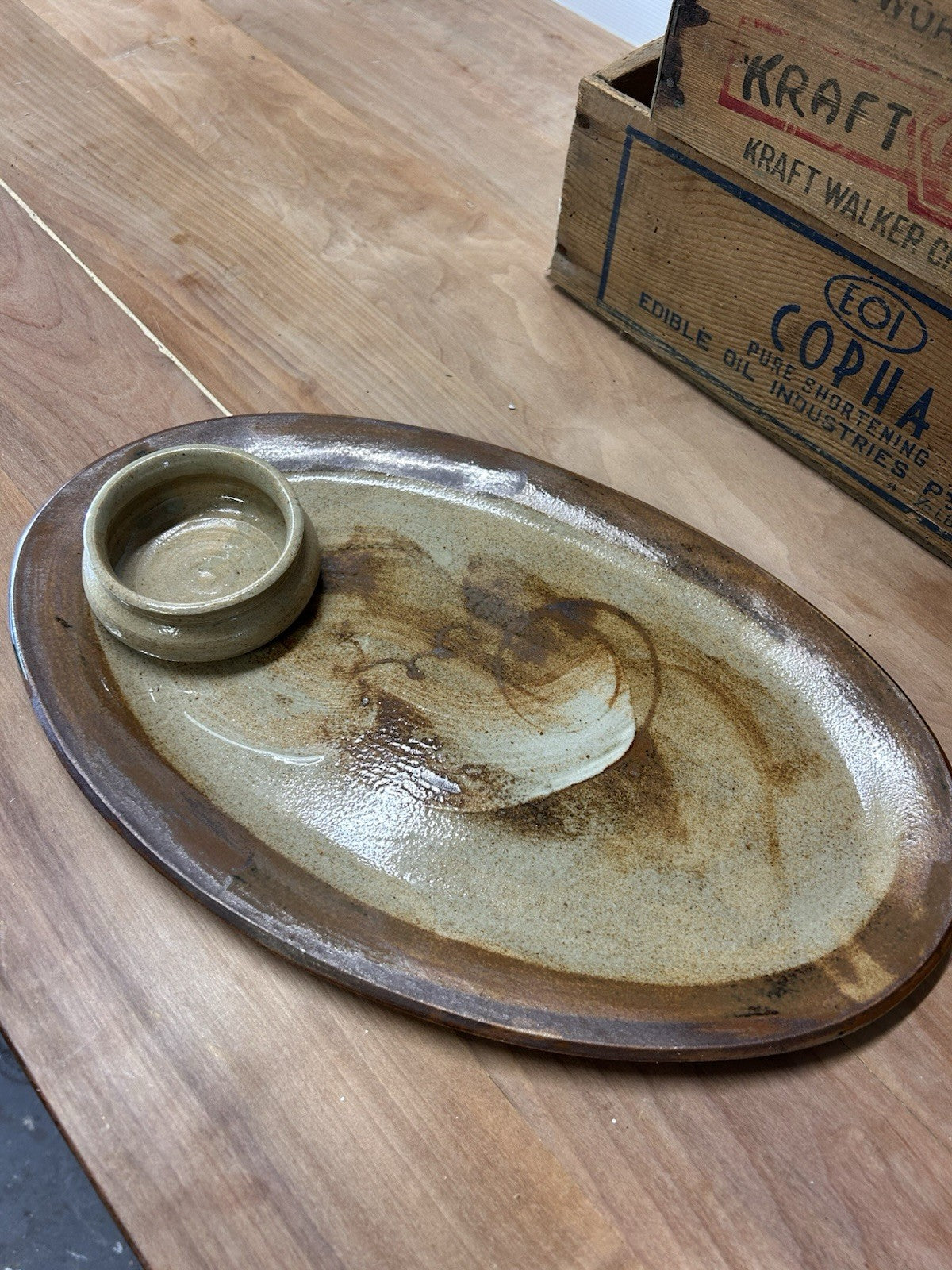 Robert Gordon Studio Pottery Dip Plate Signed Oval Platter 37cm c1985–92