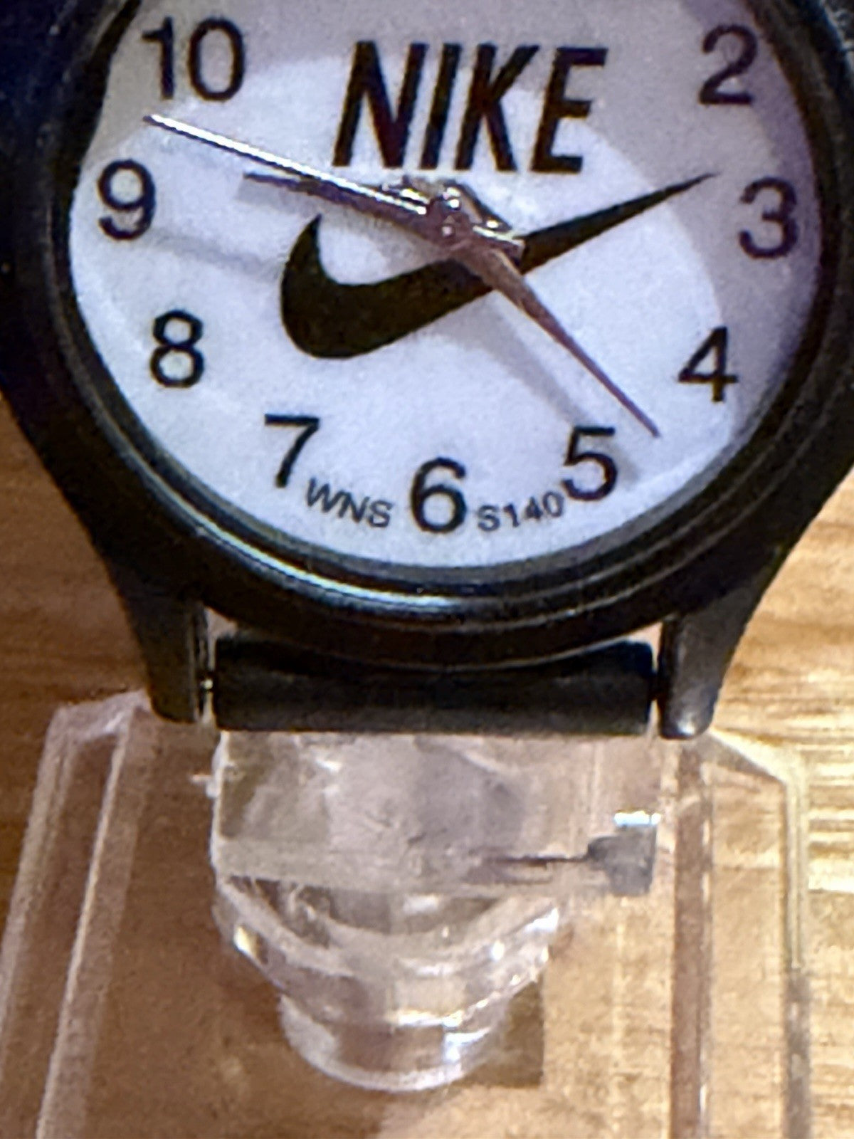 Nike Logo Quartz Wristwatch Black Case White Dial Analog Watch Runs