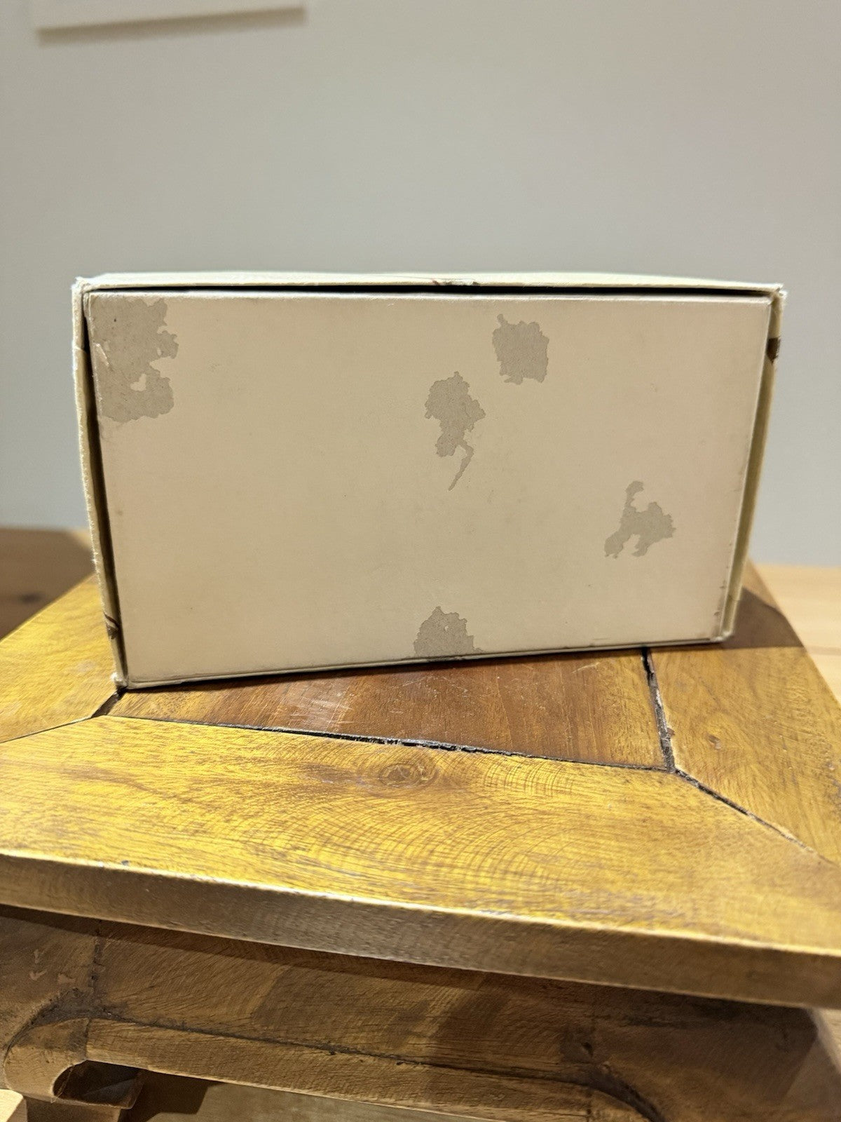 Newmans Chocolates Box Vintage Melbourne Pre-Metric Hillier Confectionery