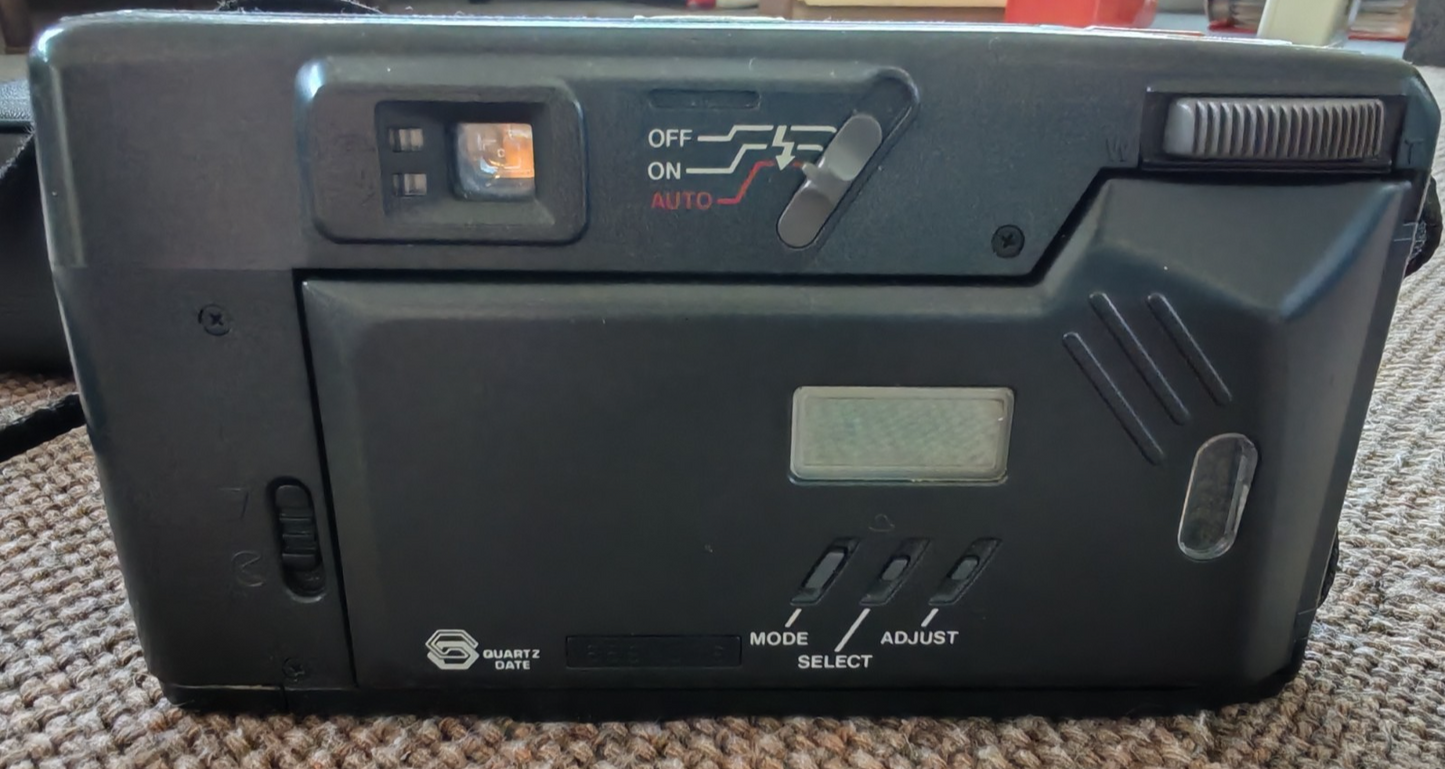 Pentax Zoom 70-S Date 35mm Compact Film Camera + Case