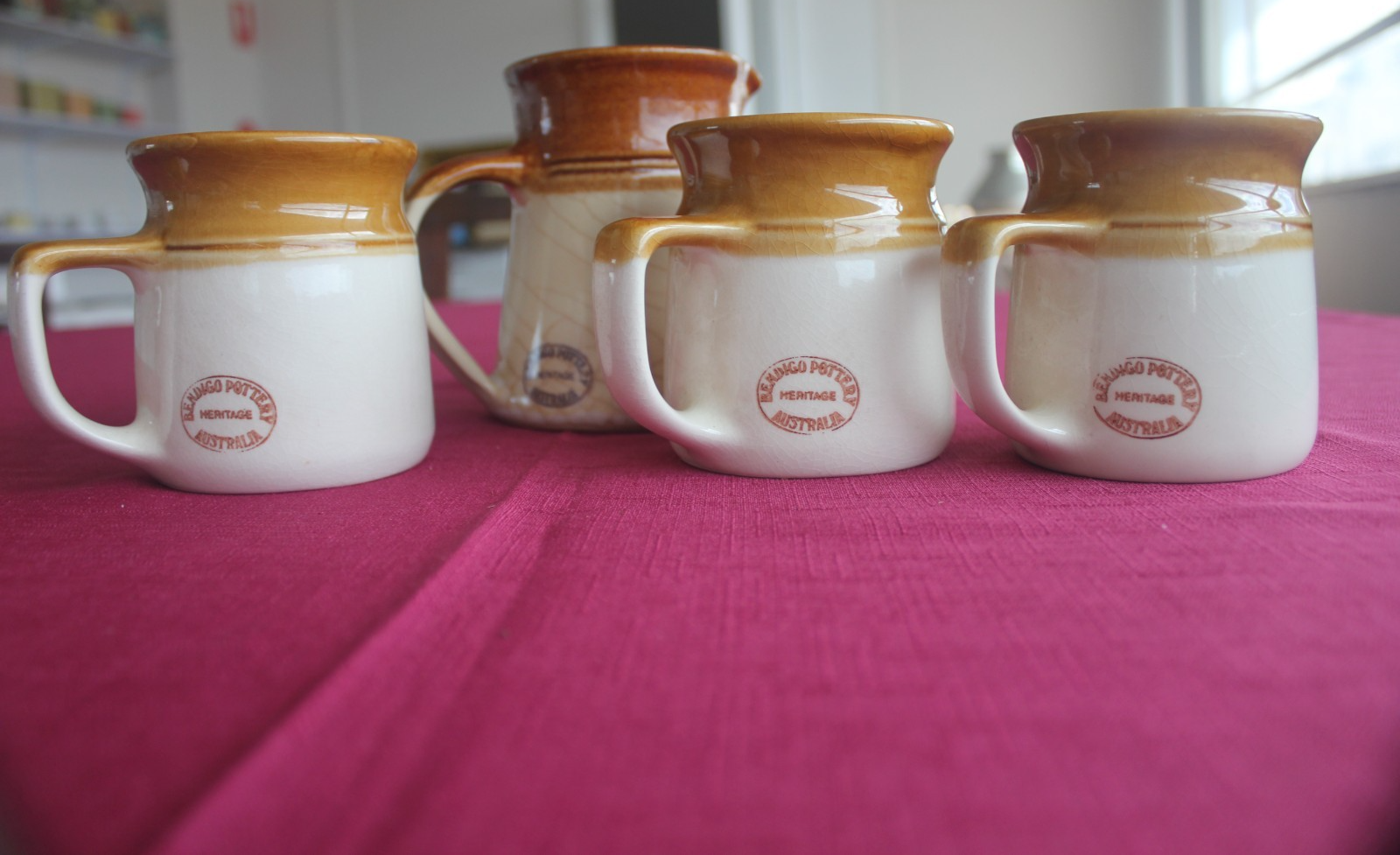Bendigo Pottery Heritage Stoneware Jug & 3 Mugs – Honey Caramel Glaze