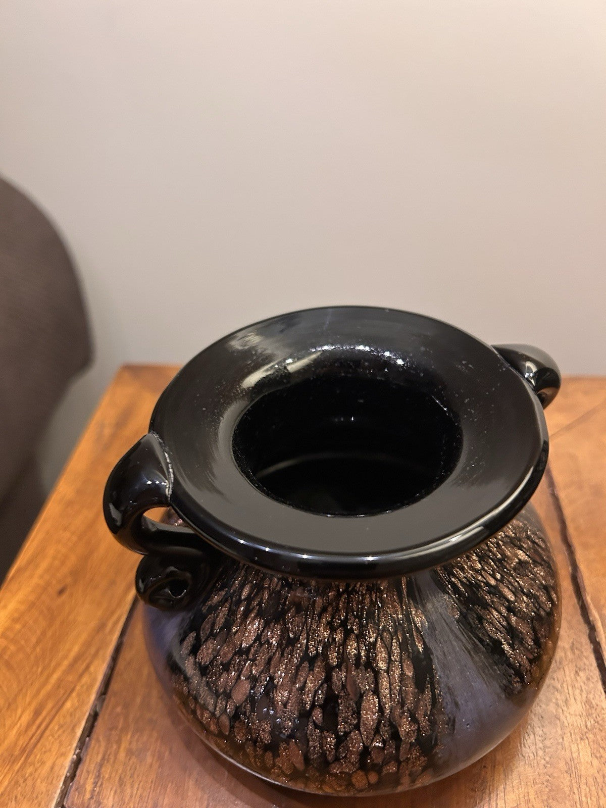 Dale Tiffany Style Art Glass Amphora Vase Black Copper Aventurine Pot Belly