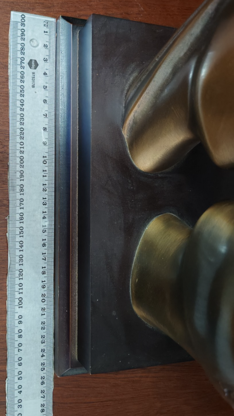 Vintage Modernist Bronze-Tone Sculpture – Two Faces / Lovers Embrace