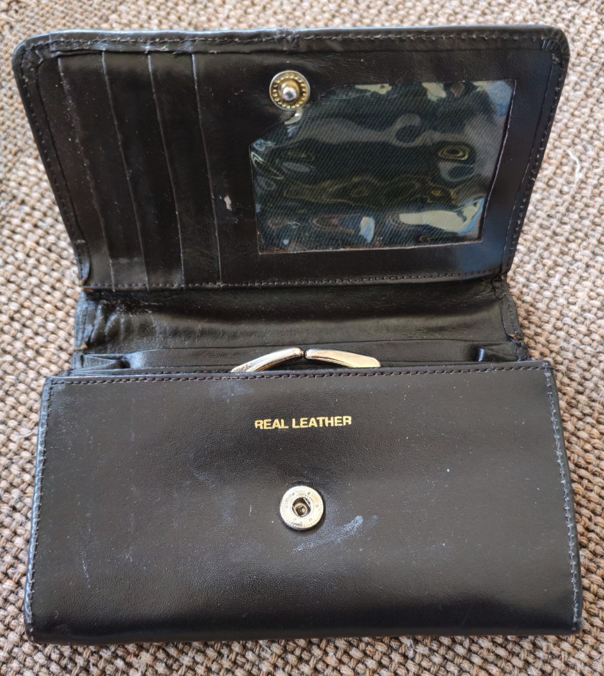 Vintage Churchill Black Leather Envelope Wallet with Kiss-Lock Coin Purse