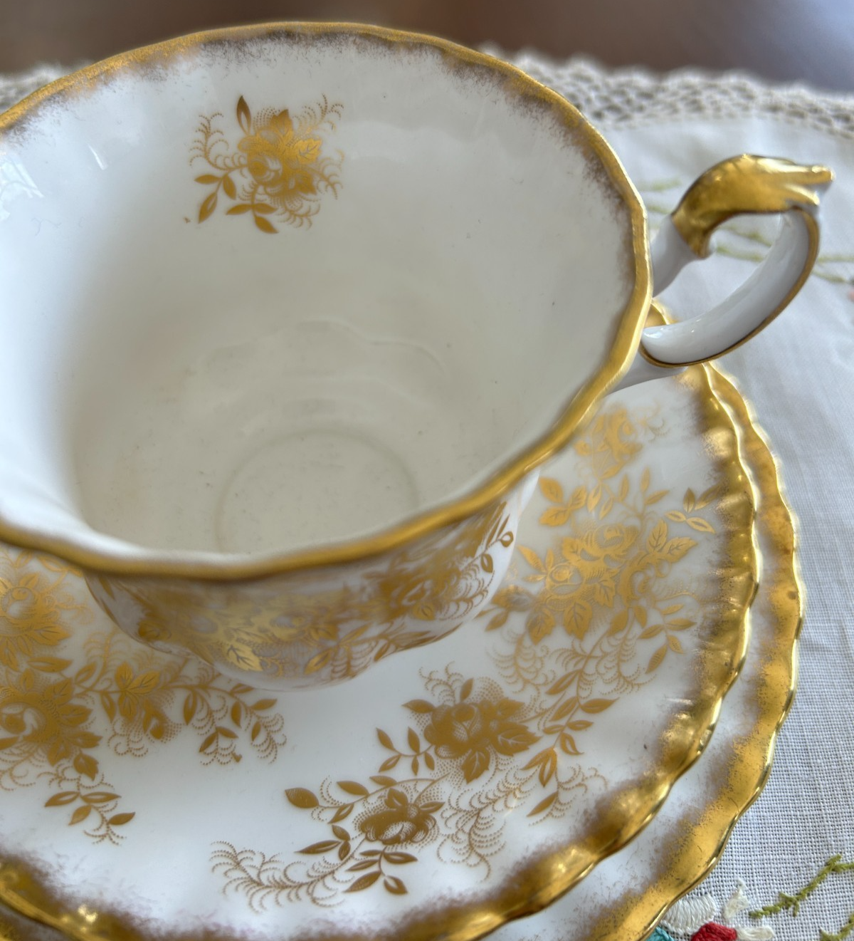 Royal Albert Antoinette Trio Teacup Saucer Plate Gold Gilt England
