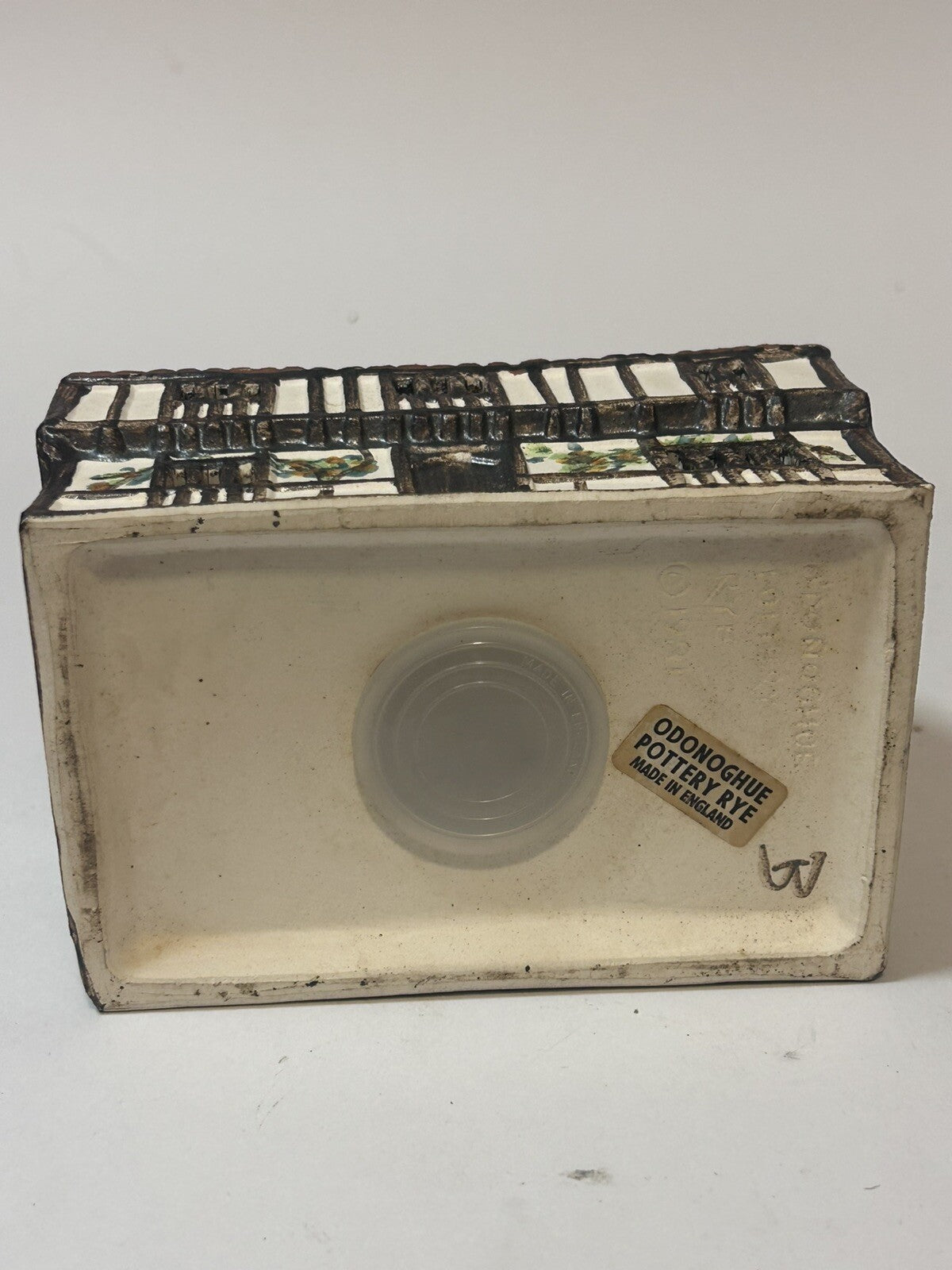 Vintage 1981 O’Donoghue Pottery Rye Tudor Cottage Money Box Hand painted