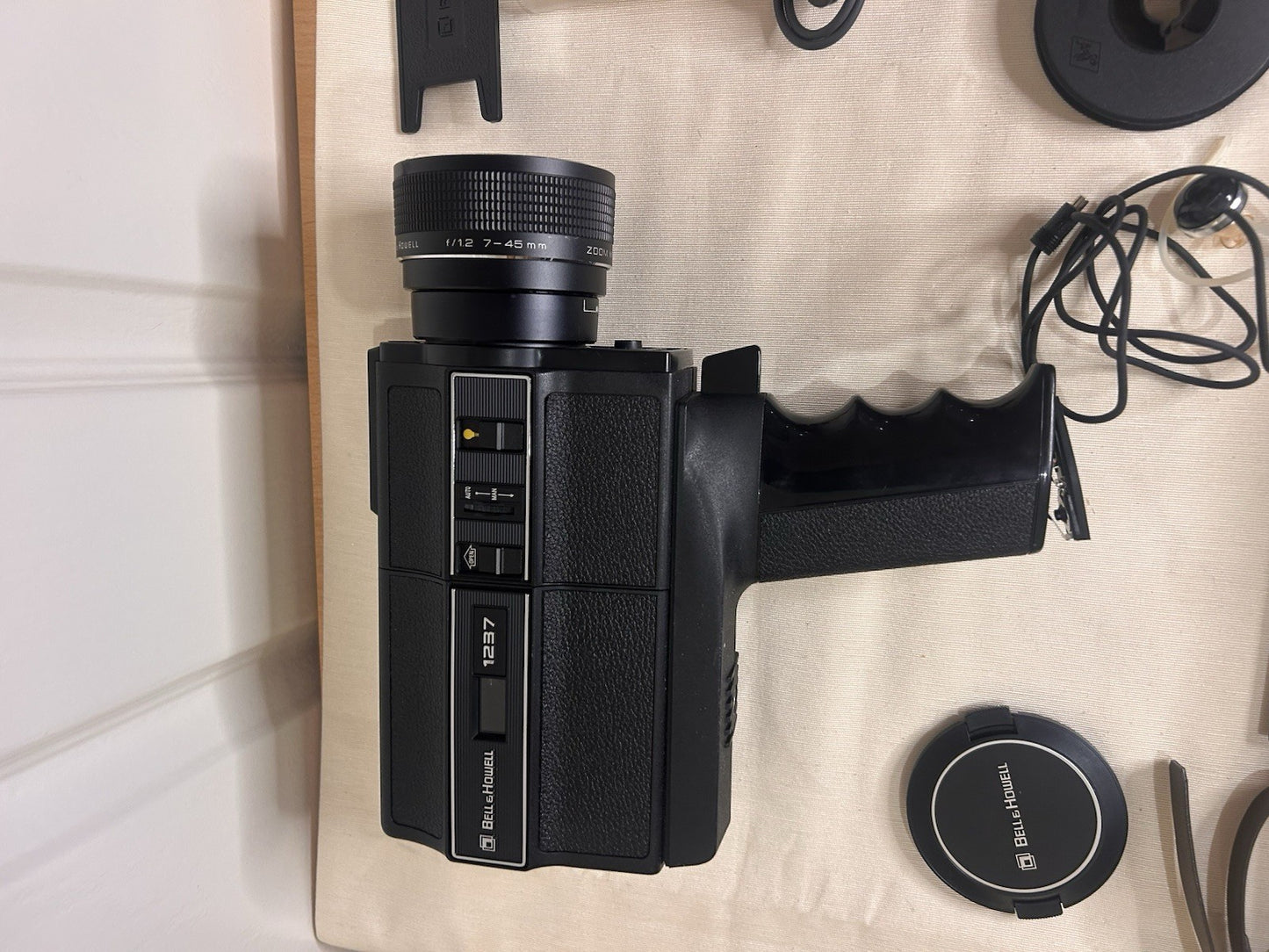 Bell & Howell Filmosonic XL Super 8 Camera – Complete Working Kit (Model 1237)
