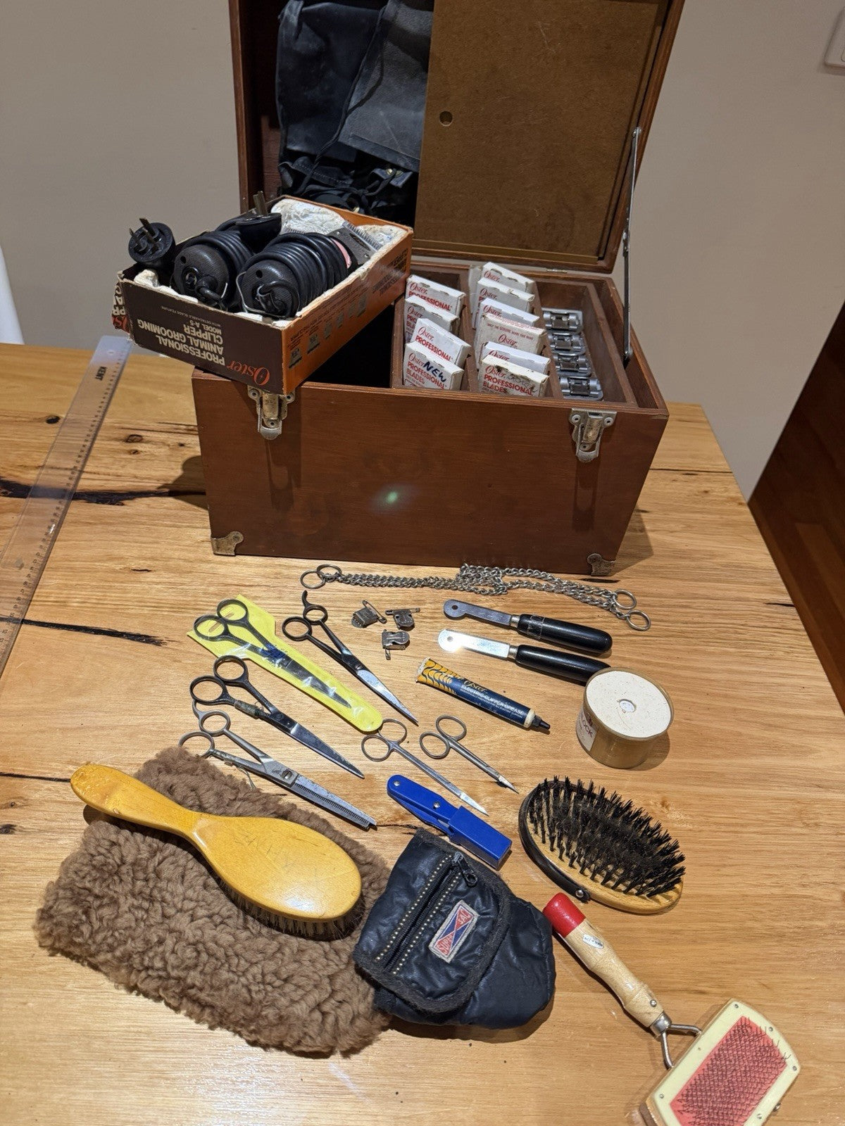 Vintage Oster A5 Dog Grooming Kit 2 Clippers 14 Blades Solingen Shears Case