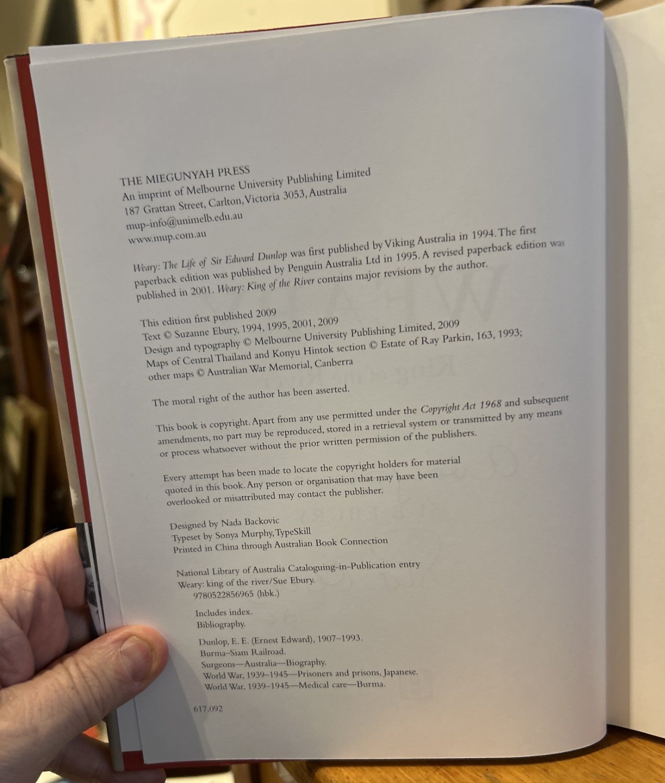 Dunlop Weary : King of the River Illustrated Gift Edition.  Signed by Sue Ebury