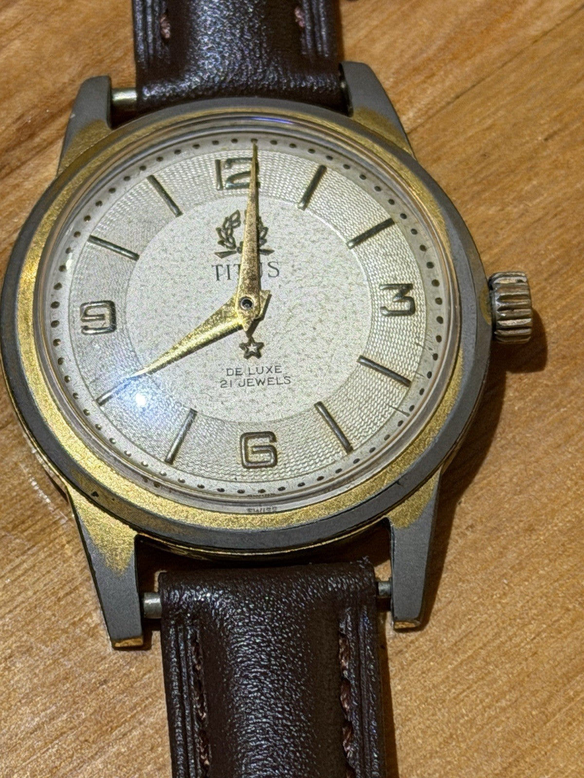 Vintage TITUS De Luxe 21 Jewels Swiss Mechanical Wristwatch – Running – c1950s