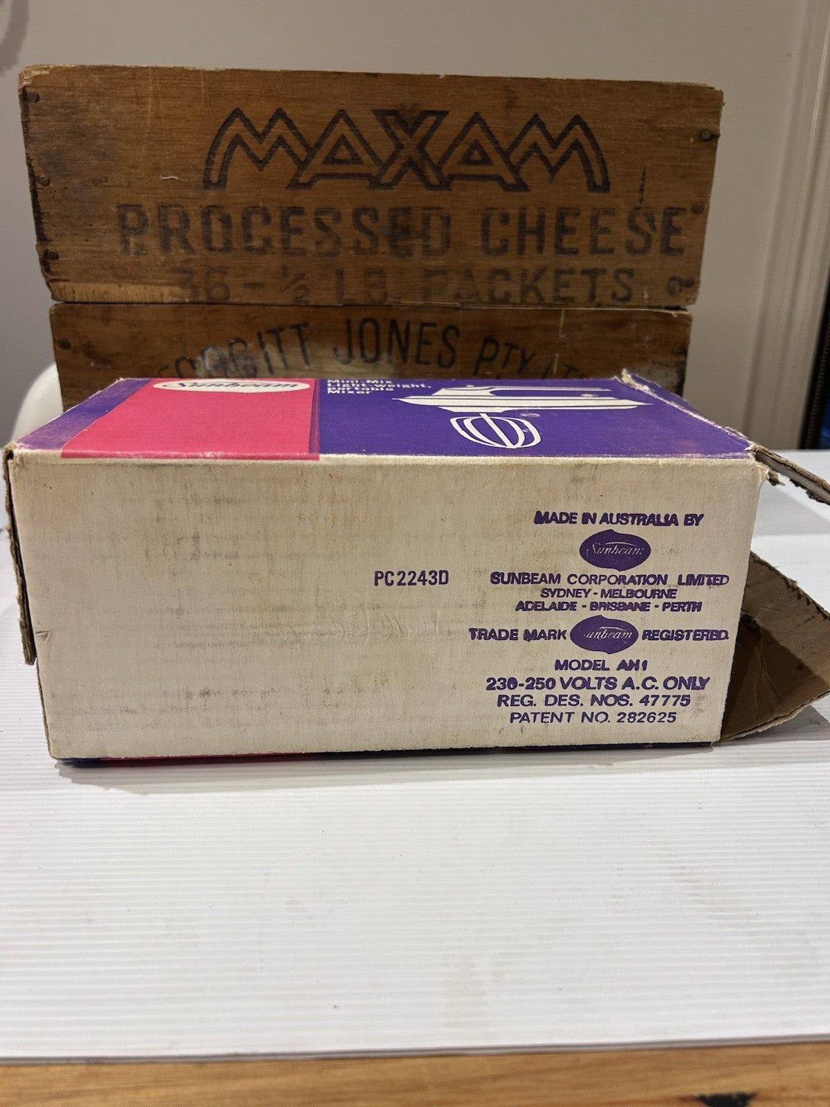 Vintage Sunbeam Mini-Mix Hand Mixer Model AM4 w/ Box – Made in Australia WORKS