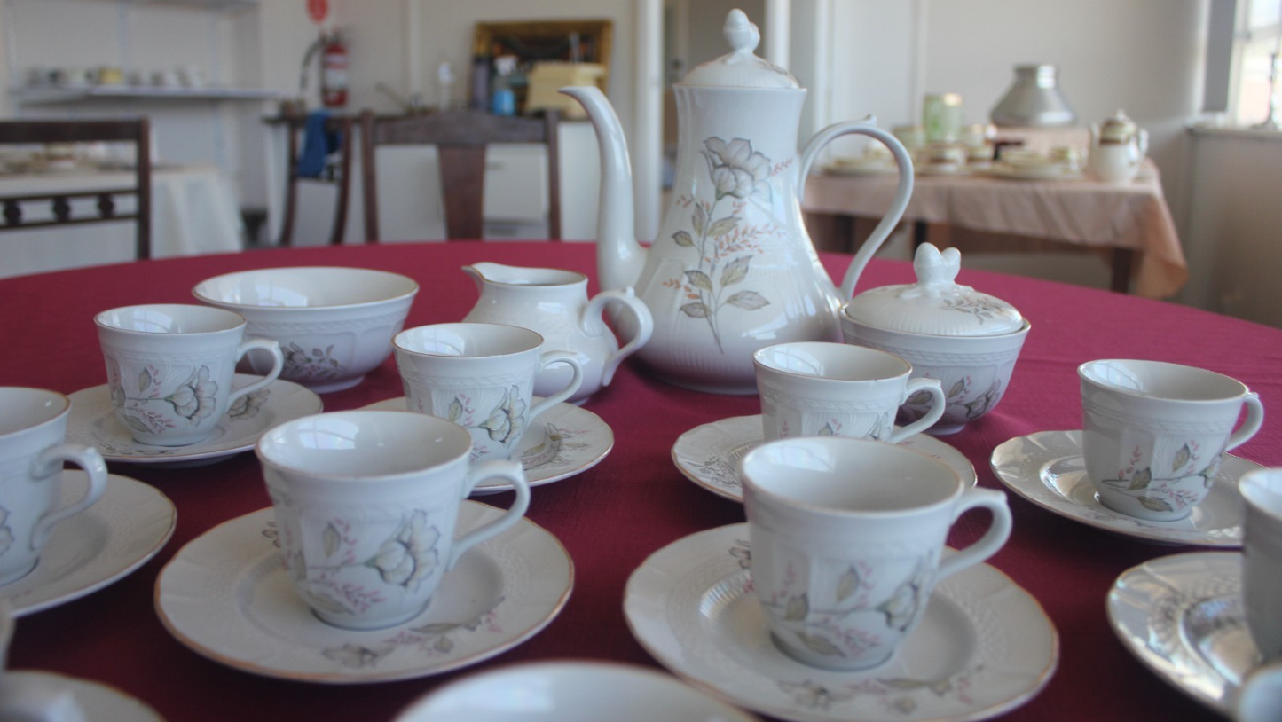Royal Porcelain Floral Dinner & Coffee Service – 59 piece Matching Set