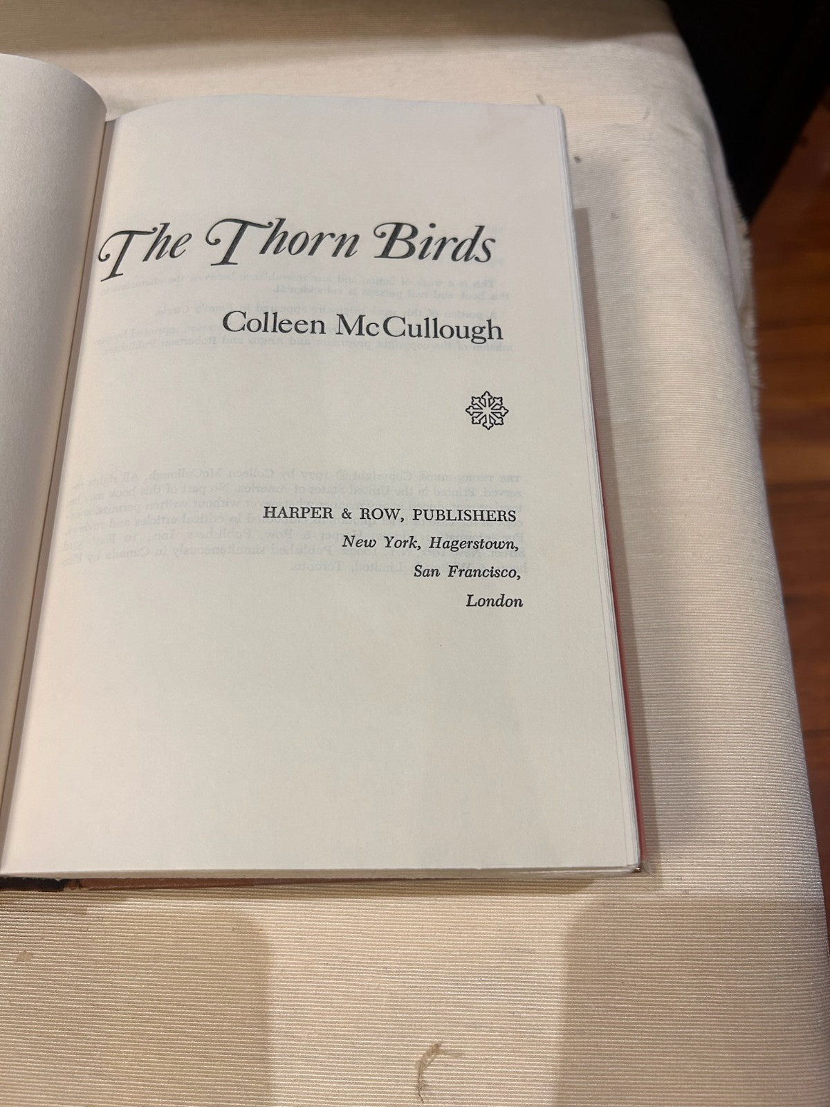 The Thorn Birds – Colleen McCullough | Vintage Hardcover w/ Dust Jacket 1st Ed