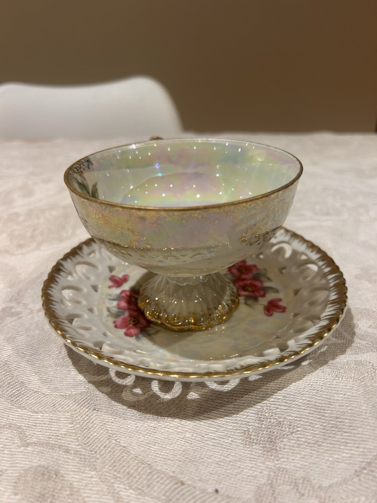 Vintage Fine China Japan Lustreware Pedestal Teacup & Saucer Pink Roses