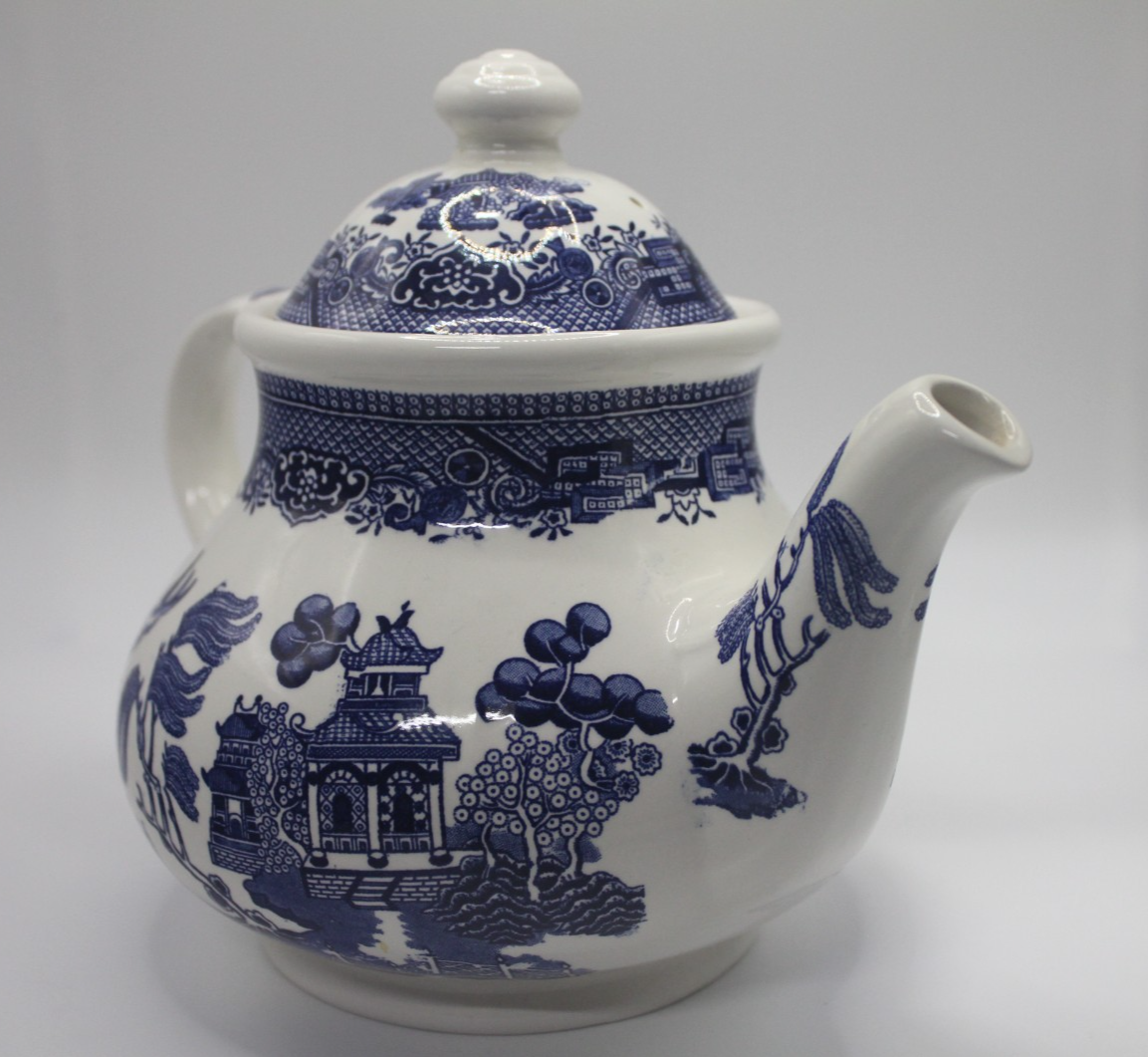 Vintage Churchill Blue & White Teapot – Fine English Tableware, England