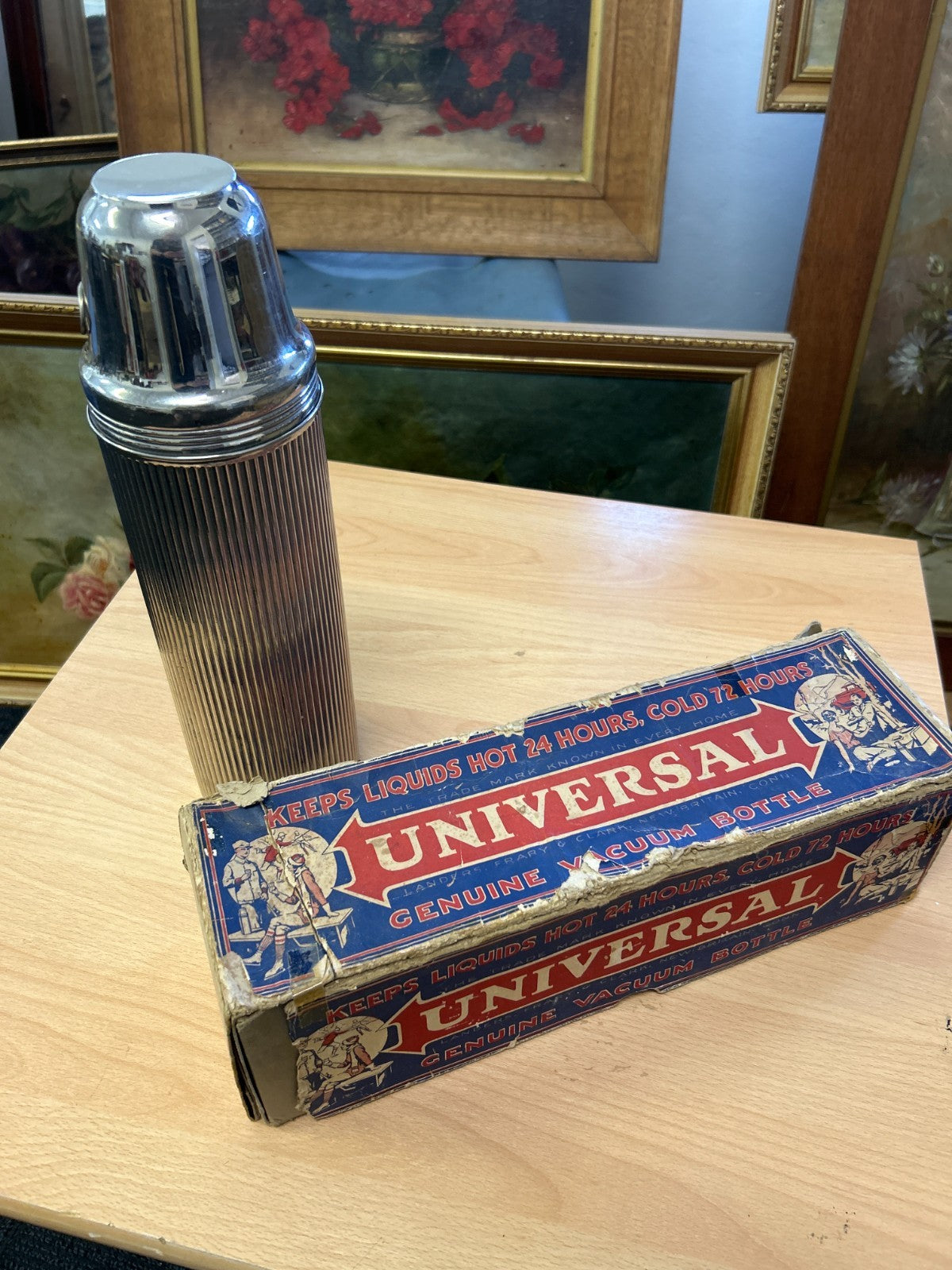 Vintage Universal Vacuum Bottle – Complete Boxed Set – c.1916–1920s – 1 Quart
