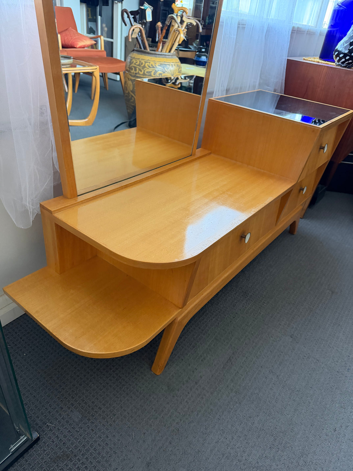Dario Zoureff Australian Mid-Century Dressing Table – Late 1950s / Early 1960s