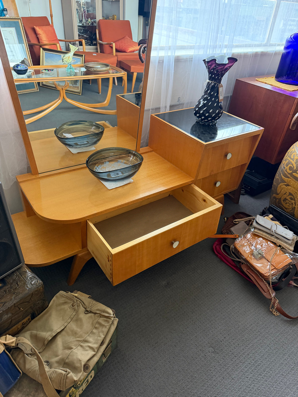 Dario Zoureff Australian Mid-Century Dressing Table – Late 1950s / Early 1960s