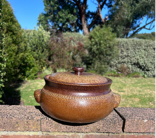 Bendigo Pottery Casserole Bowl