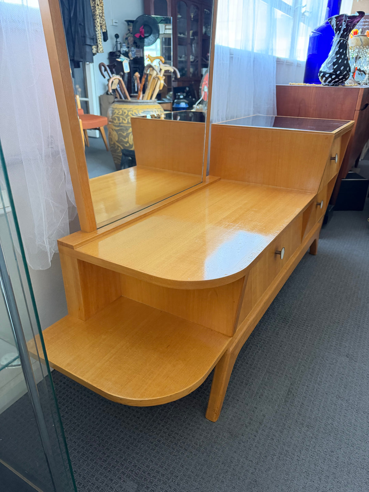 Dario Zoureff Australian Mid-Century Dressing Table – Late 1950s / Early 1960s