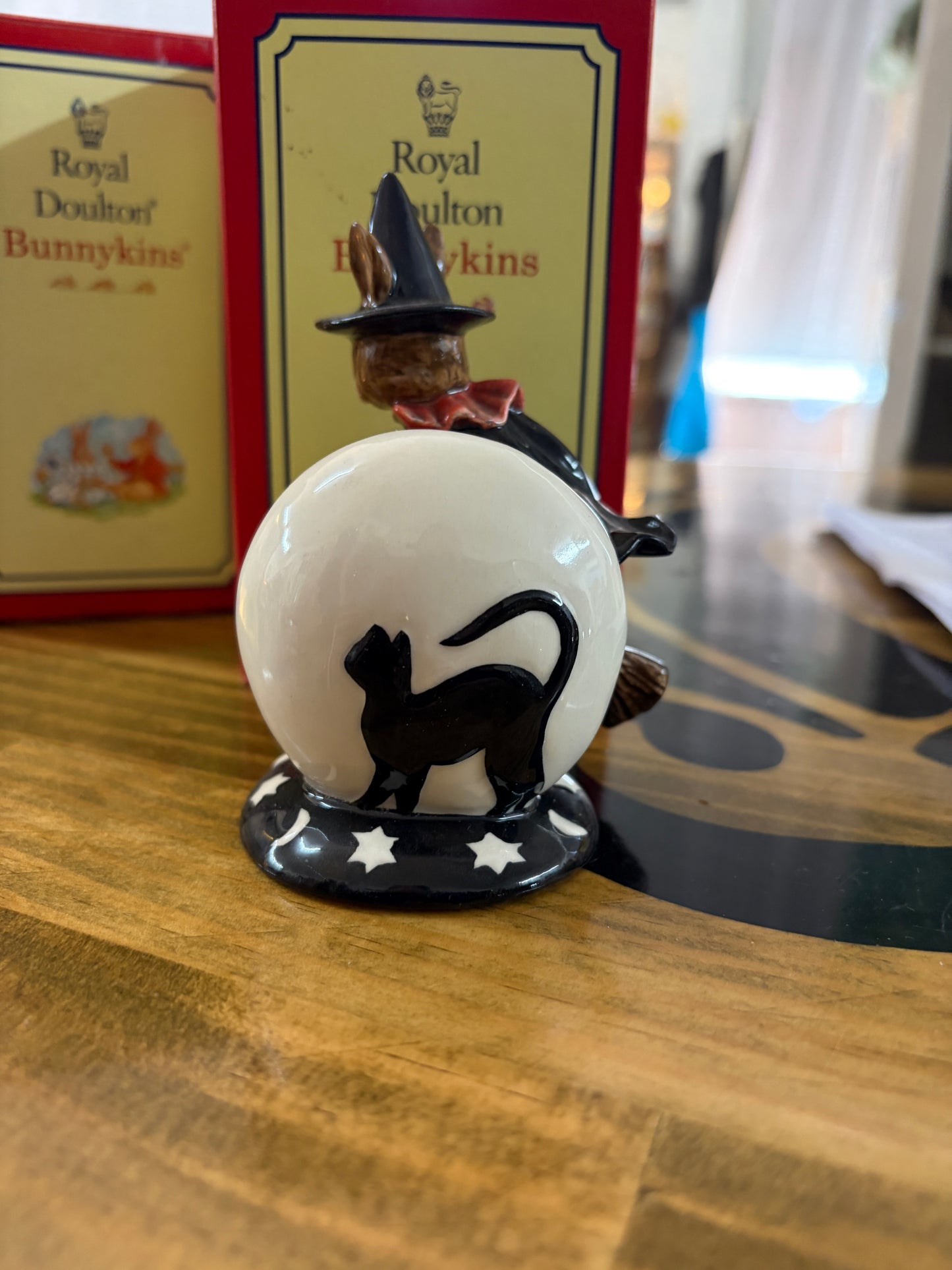 Royal Doulton Bunnykins Trick or Treat DB162 – Limited Edition Figurine