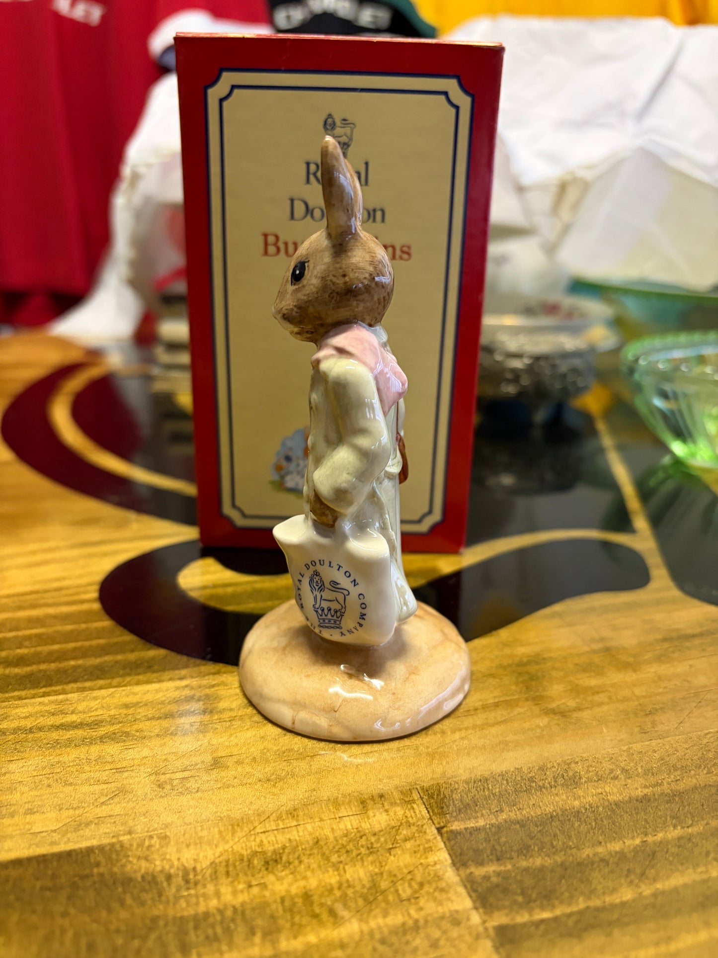 Royal Doulton Shopper Bunnykins DB233 – Boxed Vintage Figurine