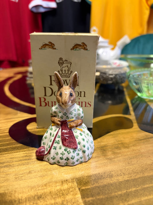 Vintage Royal Doulton Bunnykins Busy Needles DB10 Figurine with Box