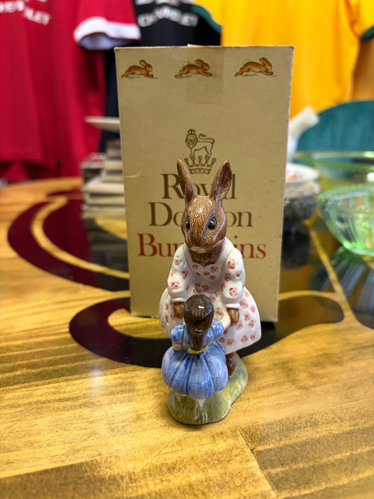 Vintage Royal Doulton Dollie Bunnykins “Playtime” DB8 Figurine with Box