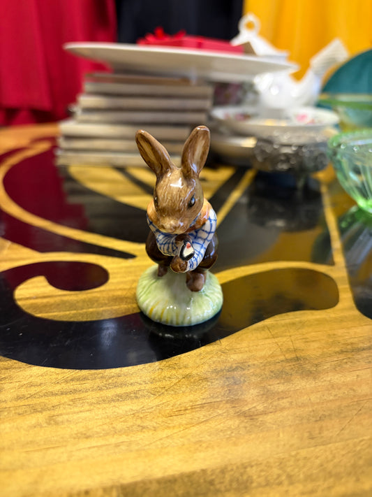 Vintage Royal Doulton Tom Bunnykins DB72 Figurine